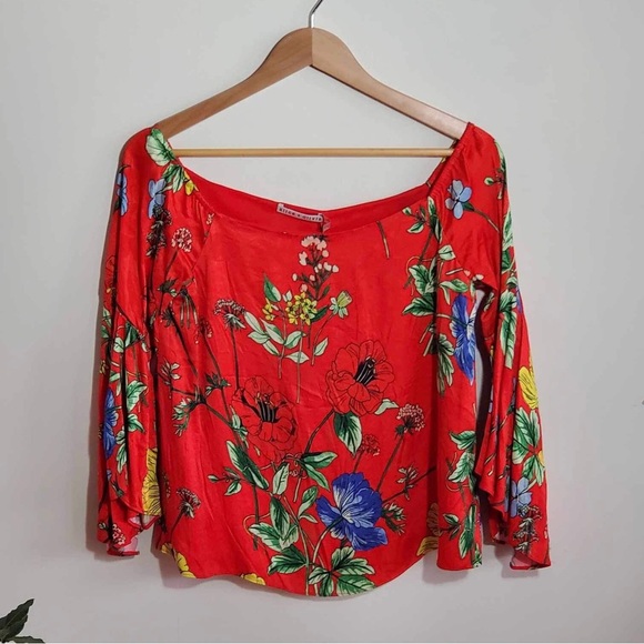 Alice + Olivia Red Floral Off the Shoulder Top NEW - Picture 2 of 6